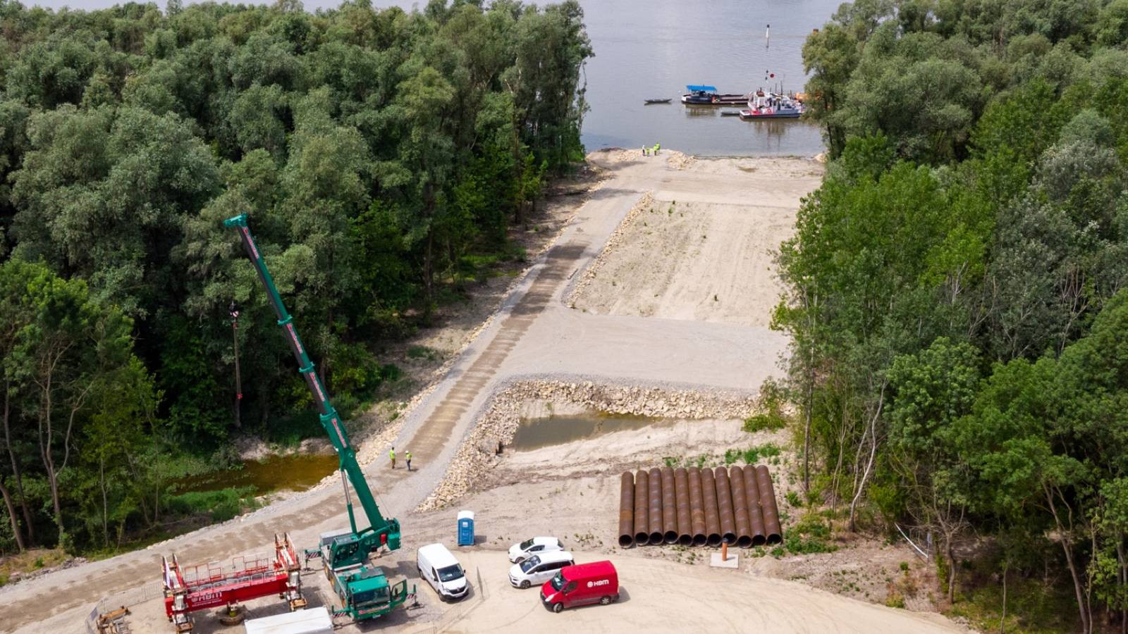 The cornerstone of Kalocsa - Paks Danube Bridge was laid last week.