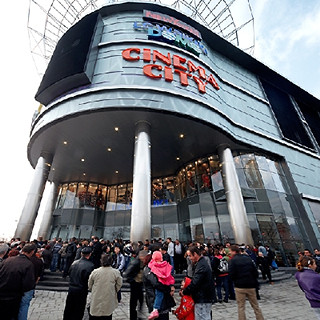 20104408151115_gold-plaza-01.jpg